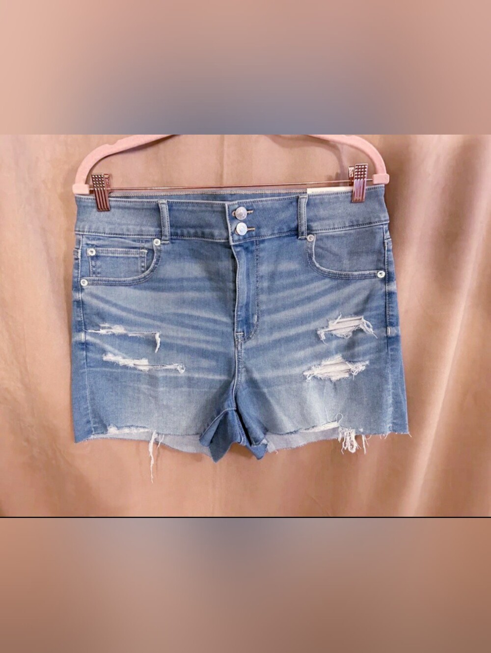 AMERICAN EAGLE SUPER HI RISW SHORTIE